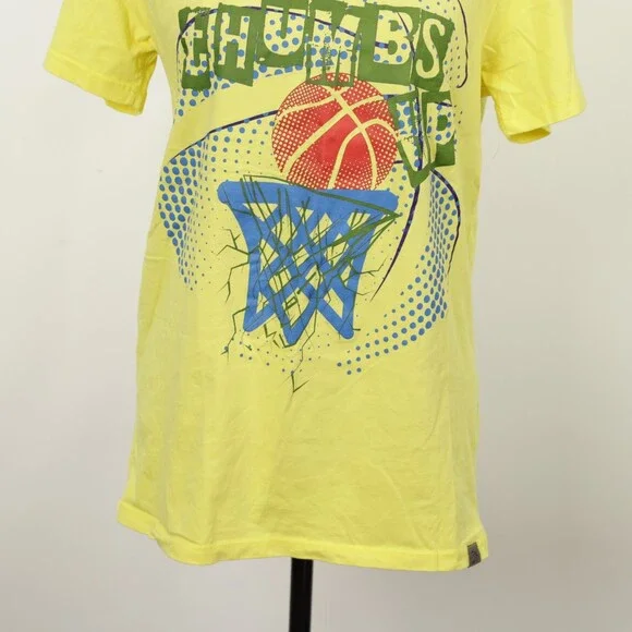 red Thumbs Up Basketball t Shirt size M - Picture 3 of 6